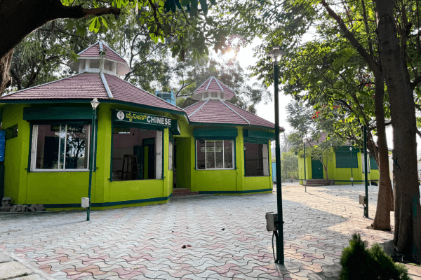 Food Court